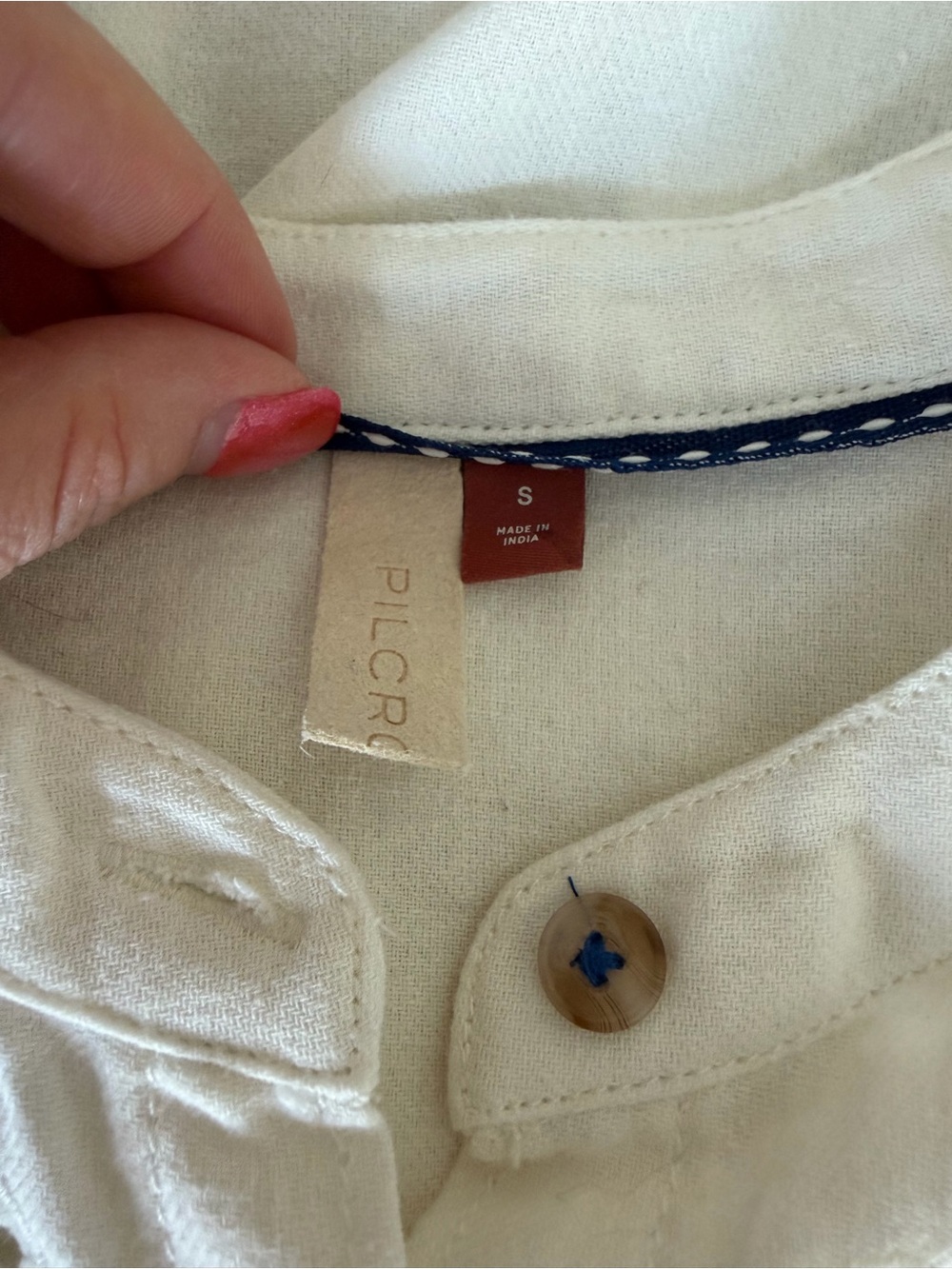 Anthropologie Pilcro Structured Eyelet Blouse Cream Button-Front Shirt Size S - Picture 12 of 17